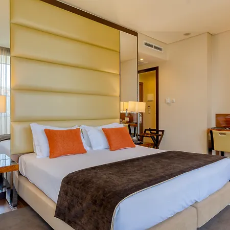 Ξενοδοχείο Turim Av. Liberdade 4*