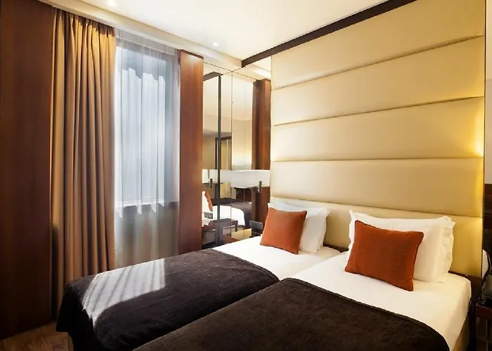 Turim Av. Liberdade 4* Lizbona